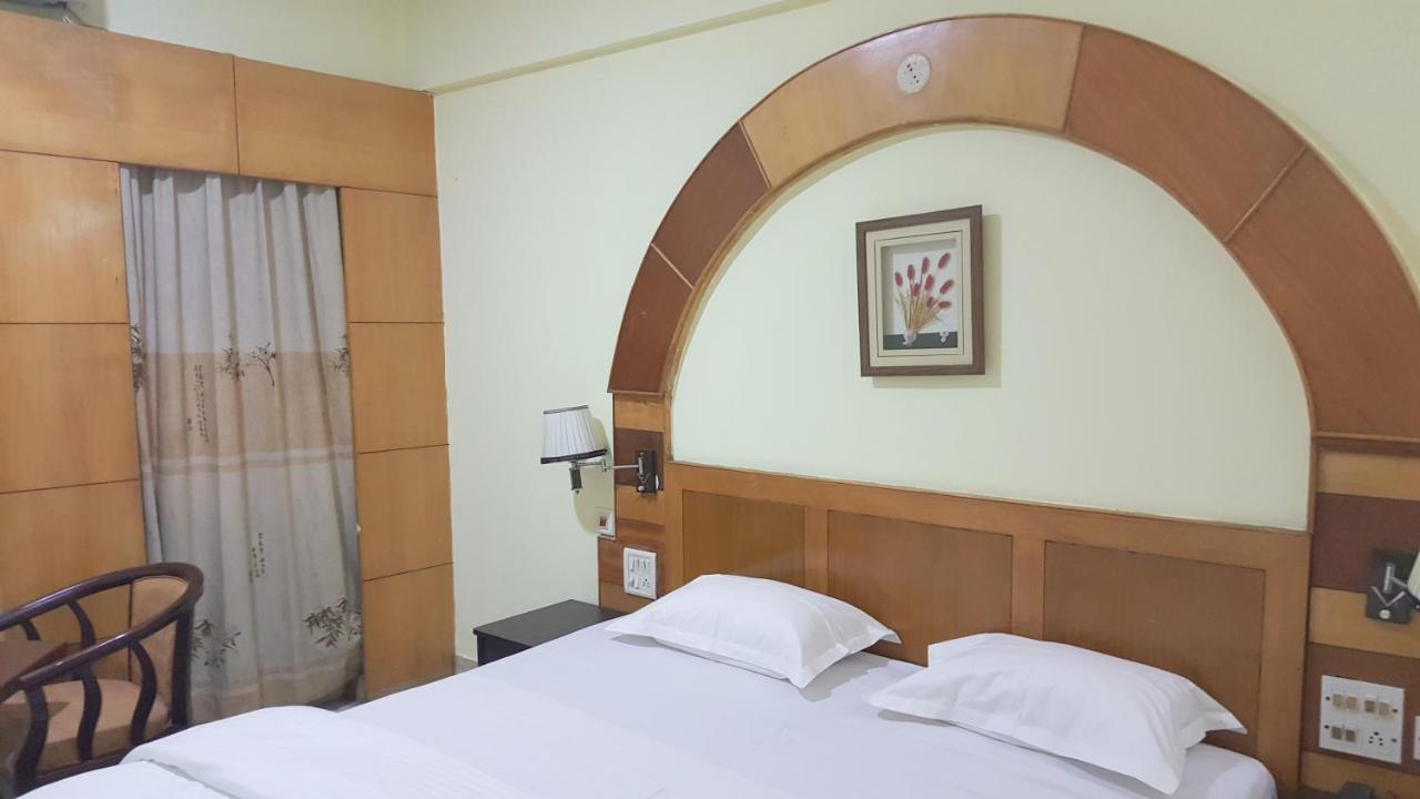 Hotel City Centaur And Convention Center- Vaccinated Staff Bangalore Ngoại thất bức ảnh
